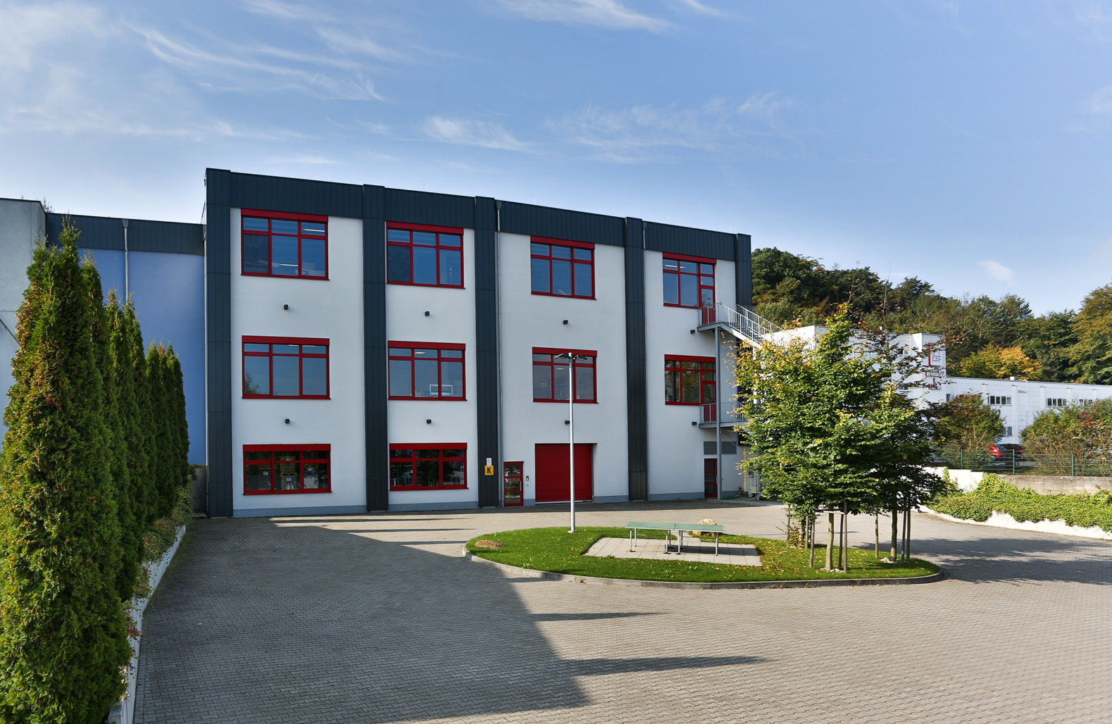 Pütz Folienverarbeitung Pütz Folienverarbeitung unser Standort in Taunusstein